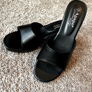Agape heels SZ 9 Great Condition